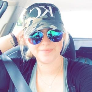 Meet your Posher, Kelsey